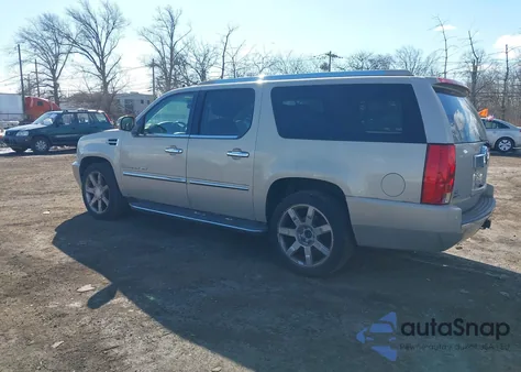 2009 Cadillac Escalade Esv Standard z USA, uszkodzony, nr VIN 1GYFK262X9R106516